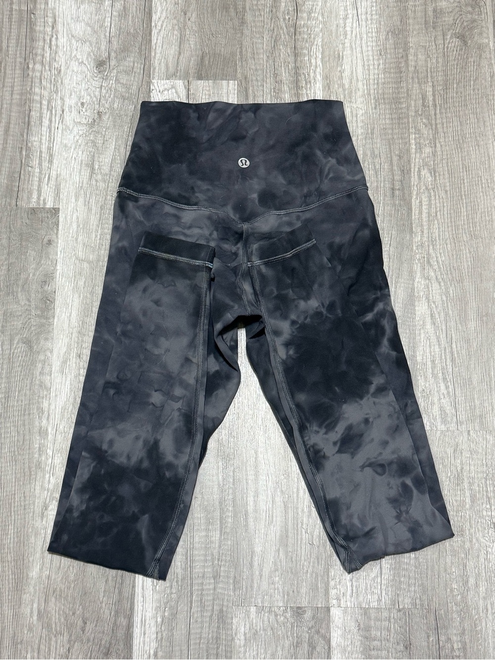 lululemon athletica Girls' Black Marble-Print Cropped Leggings